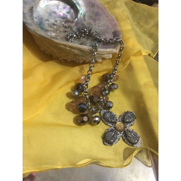 NWT New Bohemian Flower Beaded Necklace Silver & Gold Chunky Chain 20” - Picture 5 of 16